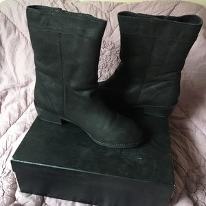 Holding for @dyberanek- Joes Leather Black Boots